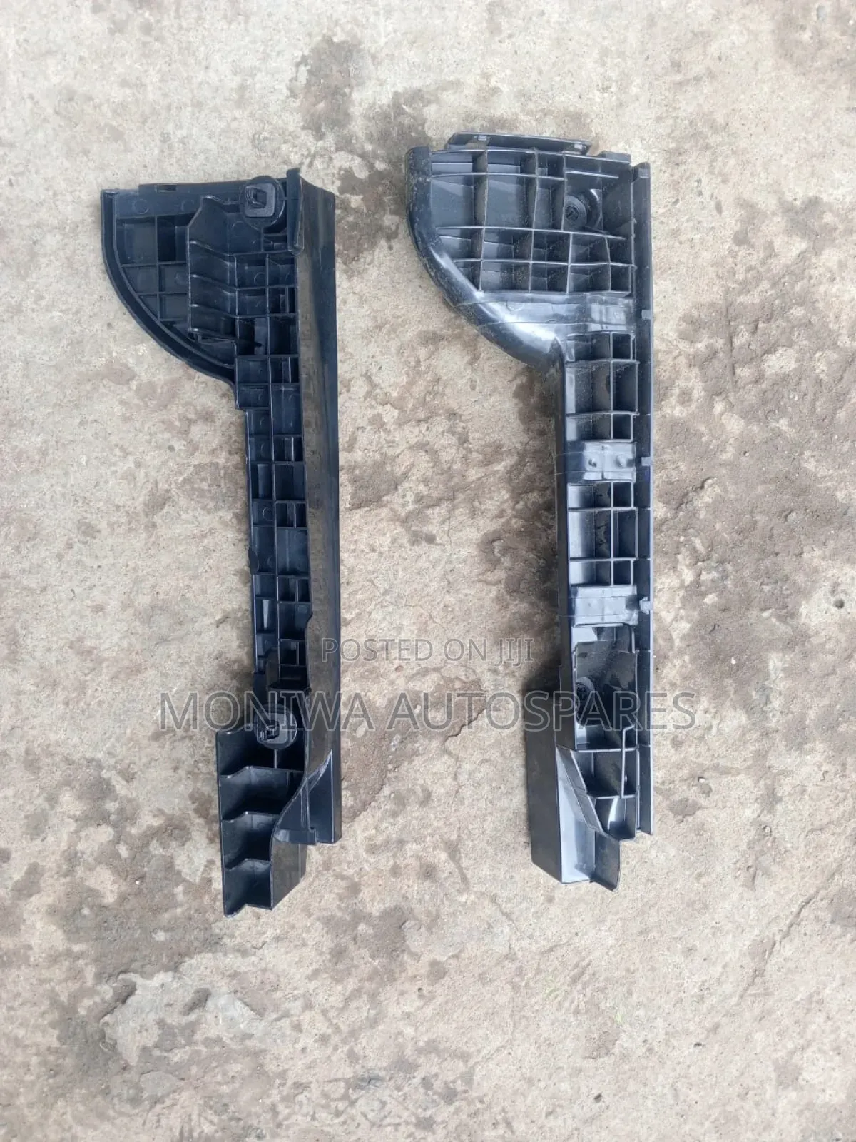 Bumper Slide Toyota Hiace 7l