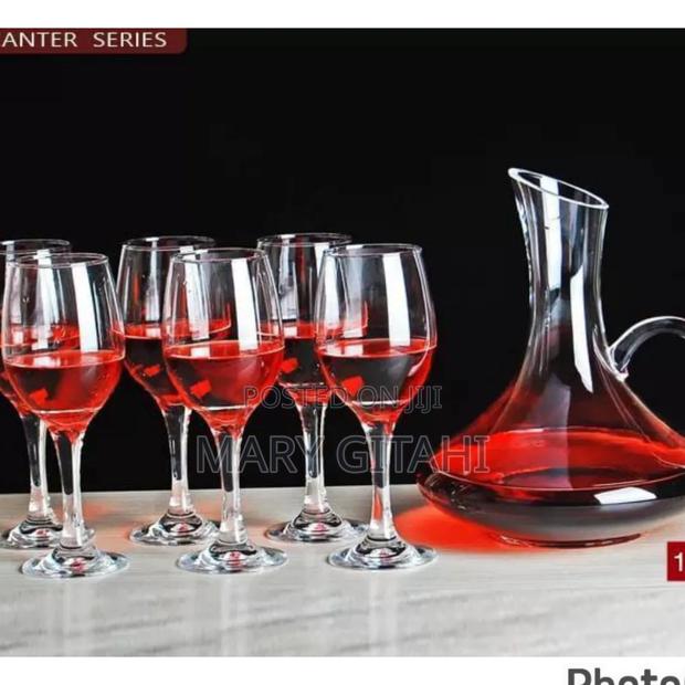 *7pcs Plain Colour Wine Decanter Set With 6 Wine Glasses