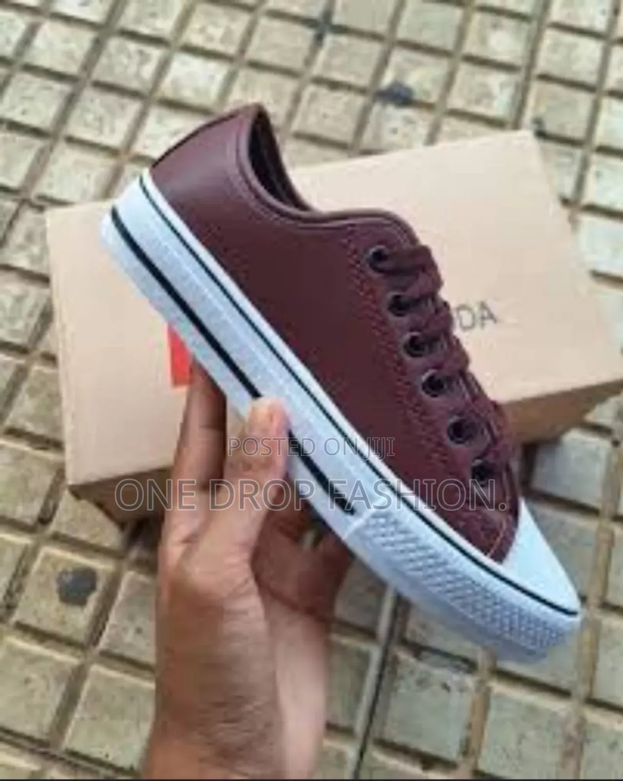 Converse Leather Maroon