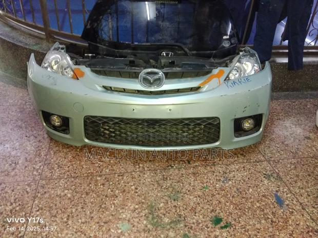 Mazda Premacy 2005/2008 Nosecut