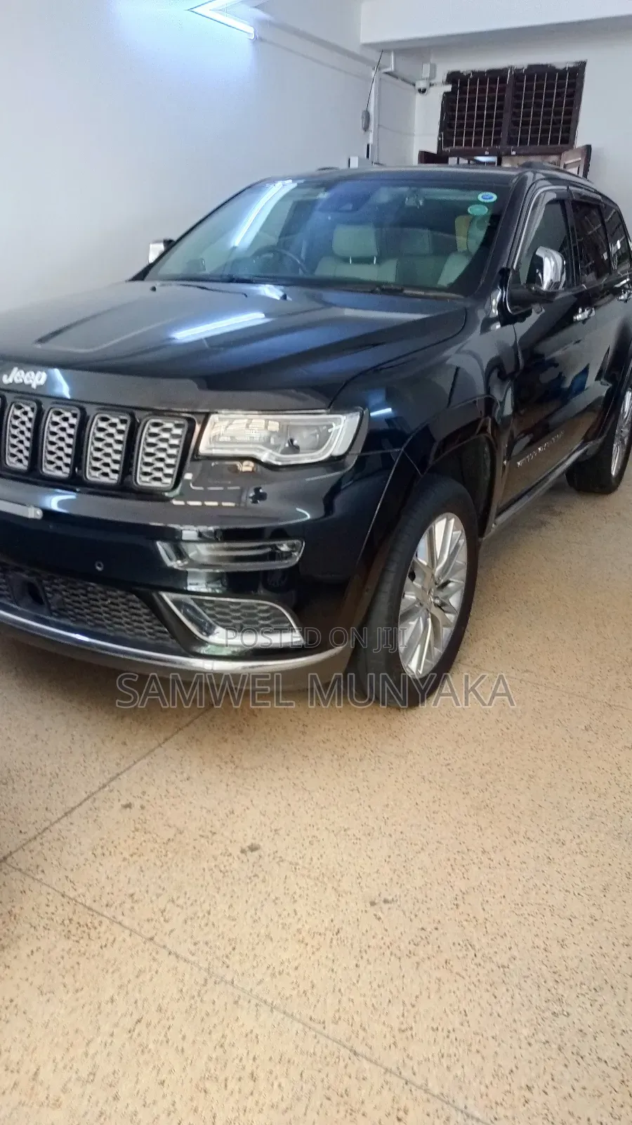 Jeep Grand Cherokee Summit 4dr 4x4 2017 Black