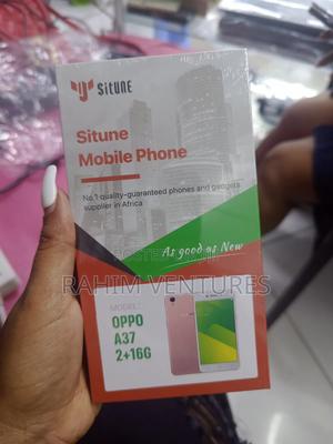 Oppo A37 16 GB Gold - thumbnail 2