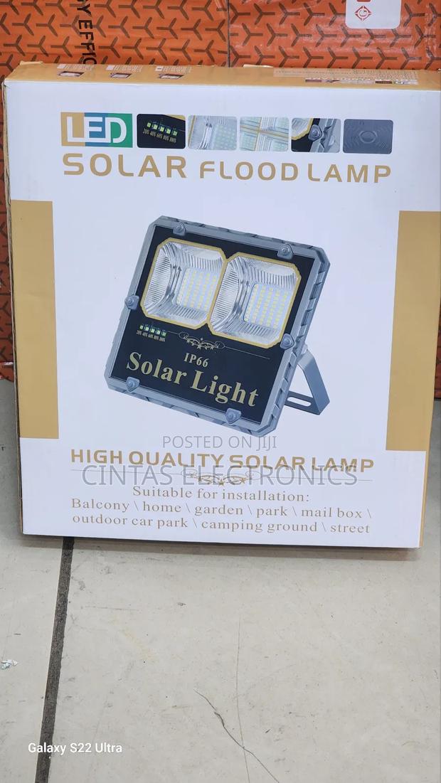 IP66 LED Solar Flood Lamp 100W - thumbnail 2