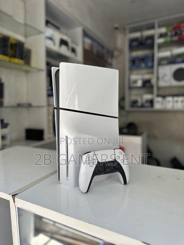 Ps5 Slim 6 Months Used - thumbnail 2