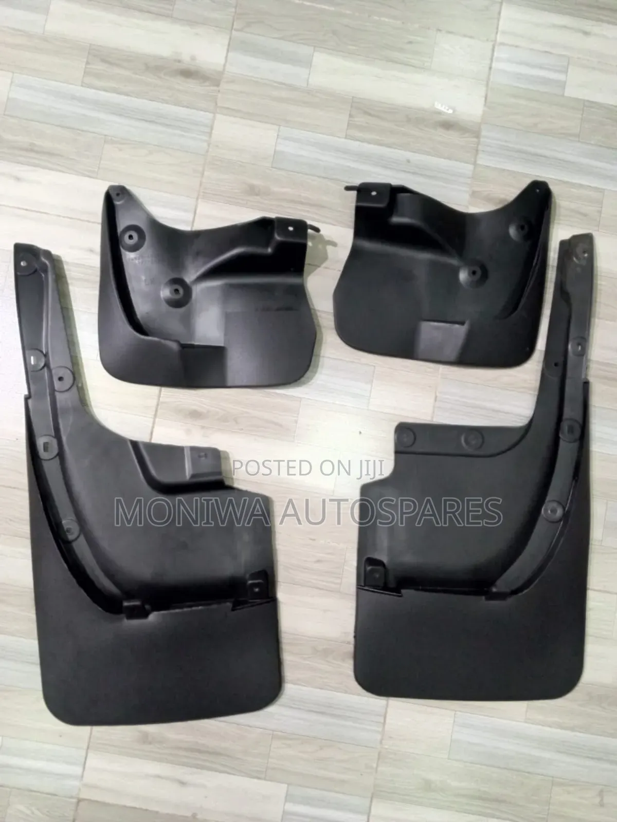Mudflaps Toyota Landcruiser V8