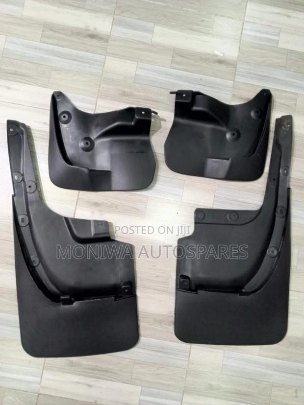 Mudflaps Toyota Landcruiser V8 - main view