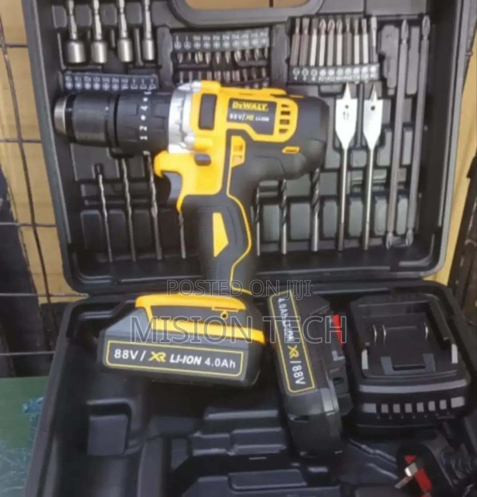 Dewalt 88V Cordless Electric Hammer Drill 47PC Tool Set 