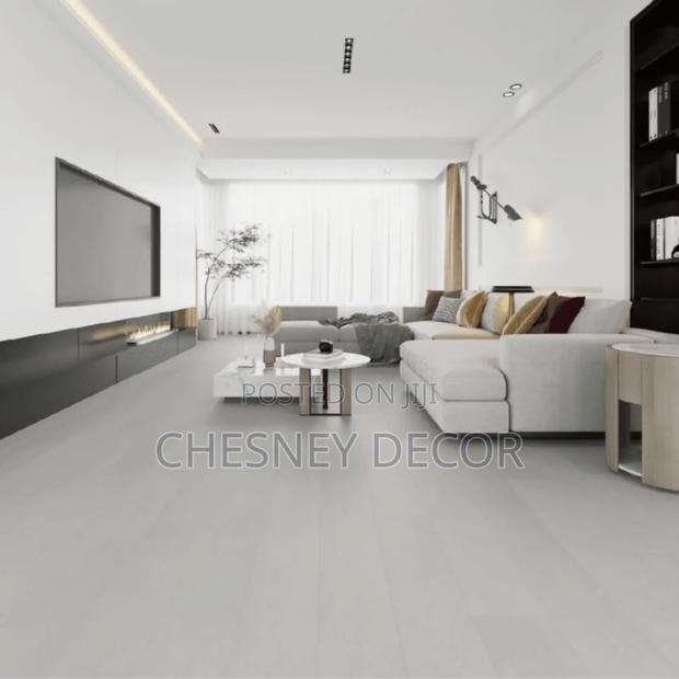 White Gloss Laminate