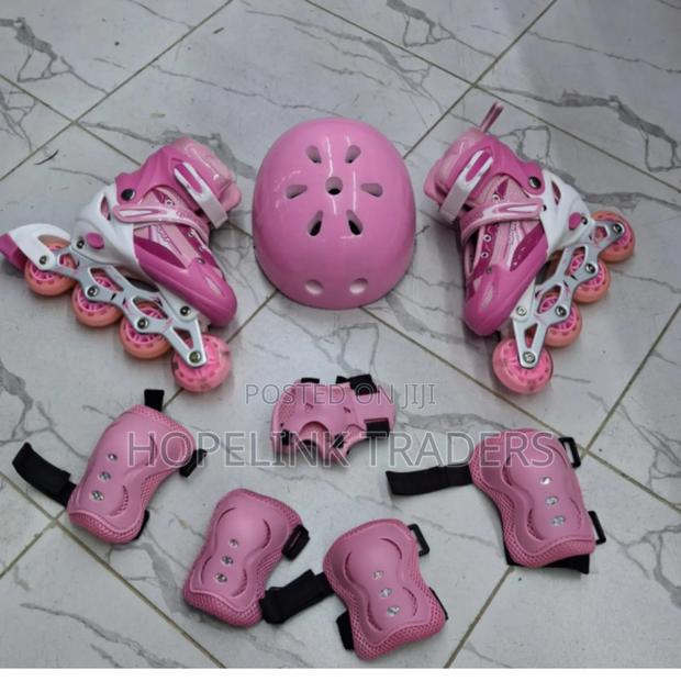 Skating Shoes,Full Set Rubber Wheels