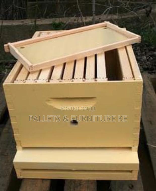 Pine Craft Beehive - main view