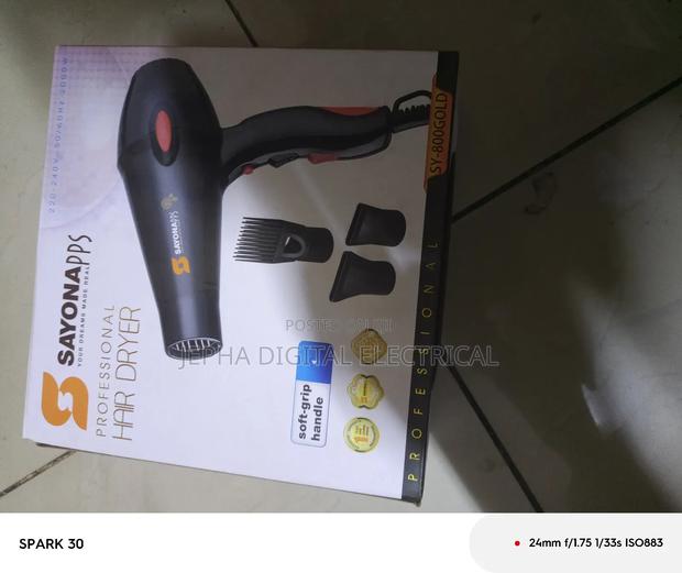 Sayona Blowdry