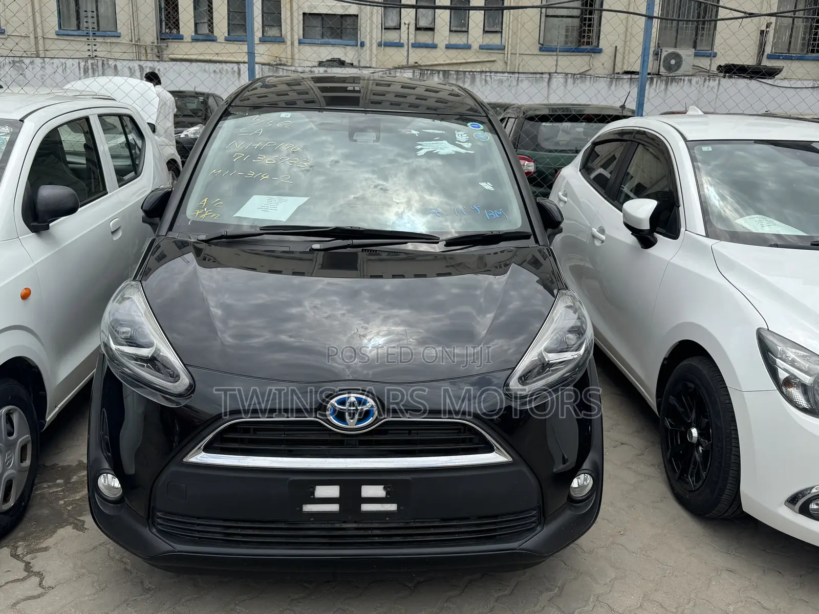 Toyota Sienta 1.5 Hybrid FWD (6-seater) 2019 Black