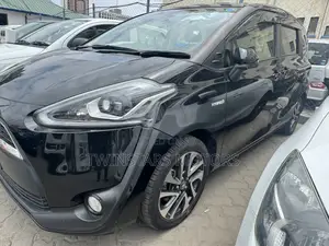 Toyota Sienta 1.5 Hybrid FWD (6-seater) 2019 Black