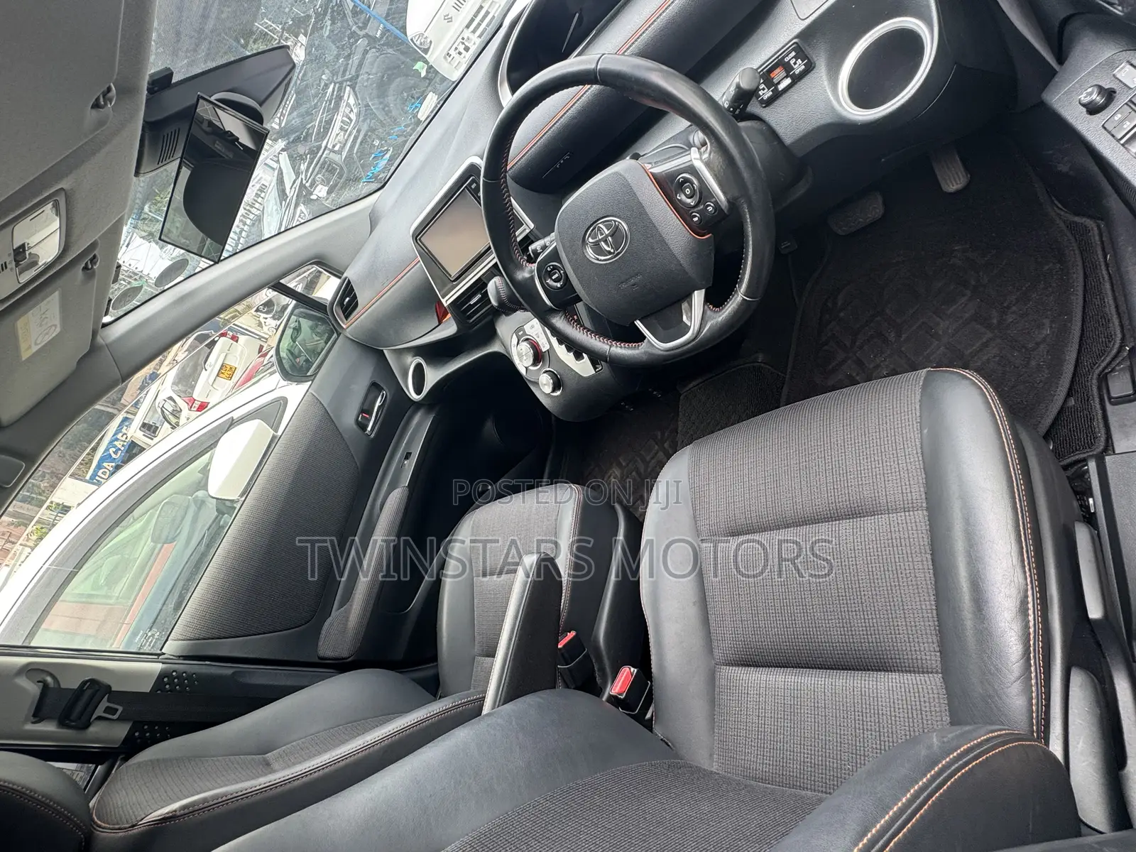 Toyota Sienta 1.5 Hybrid FWD (6-seater) 2019 Black