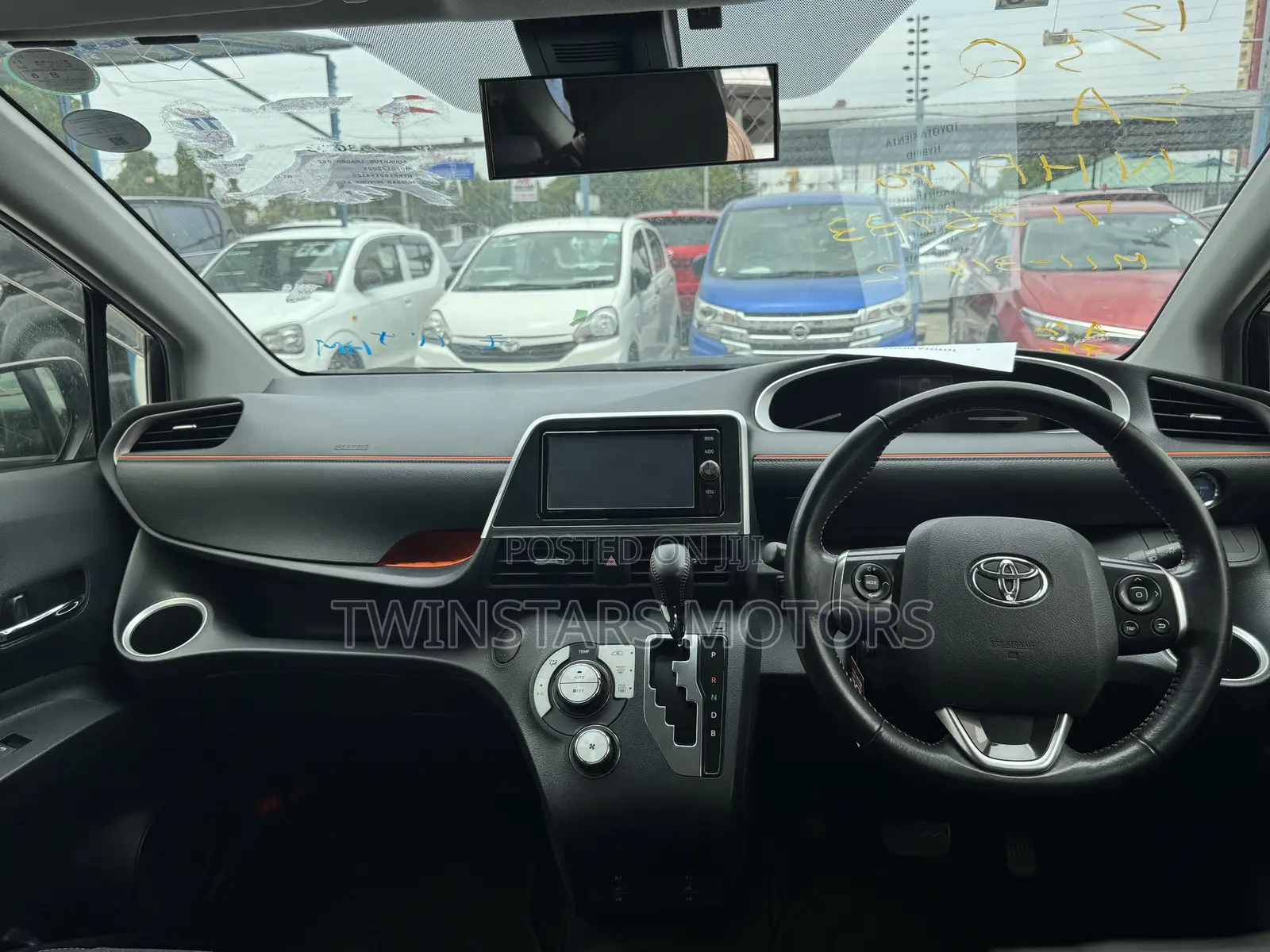 Toyota Sienta 1.5 Hybrid FWD (6-seater) 2019 Black