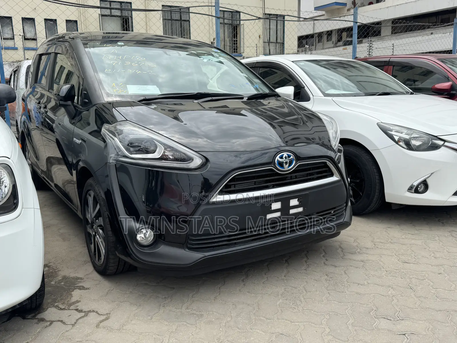 Toyota Sienta 1.5 Hybrid FWD (6-seater) 2019 Black