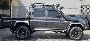 Toyota Land Cruiser 4.5 V8 GXR 2018 Gray