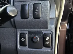 Toyota Land Cruiser 4.5 V8 GXR 2018 Gray