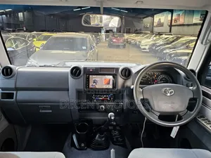 Toyota Land Cruiser 4.5 V8 GXR 2018 Gray