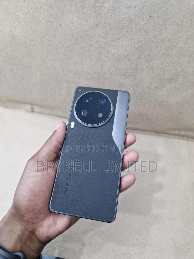 Tecno Camon 30 Premier 512 GB Black