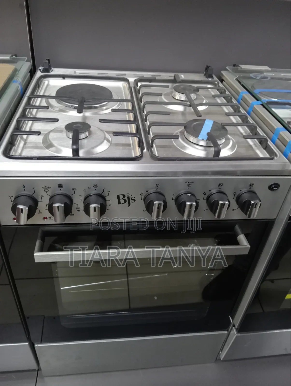 Silver BJS 60X60 3-Gas+1 Hot Plate With Fan on Offer