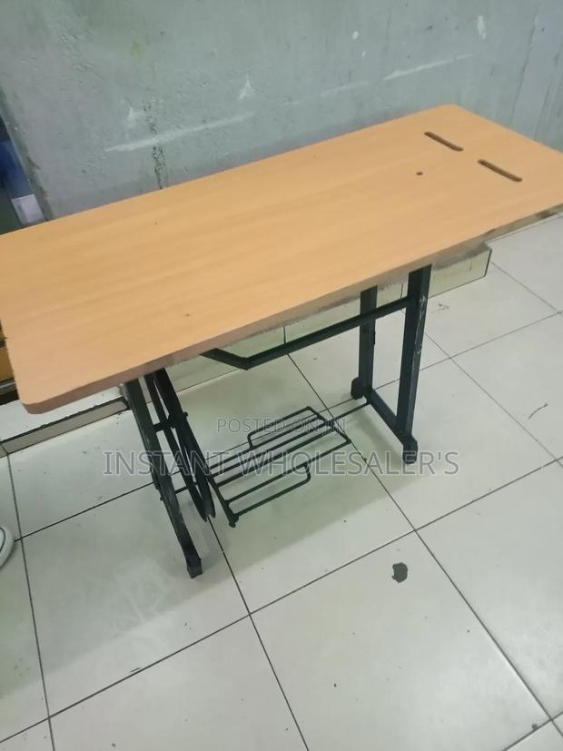 Overlock Machine Table