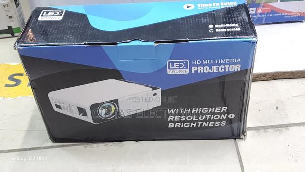 LED HD Multimedia Projector White - thumbnail 3