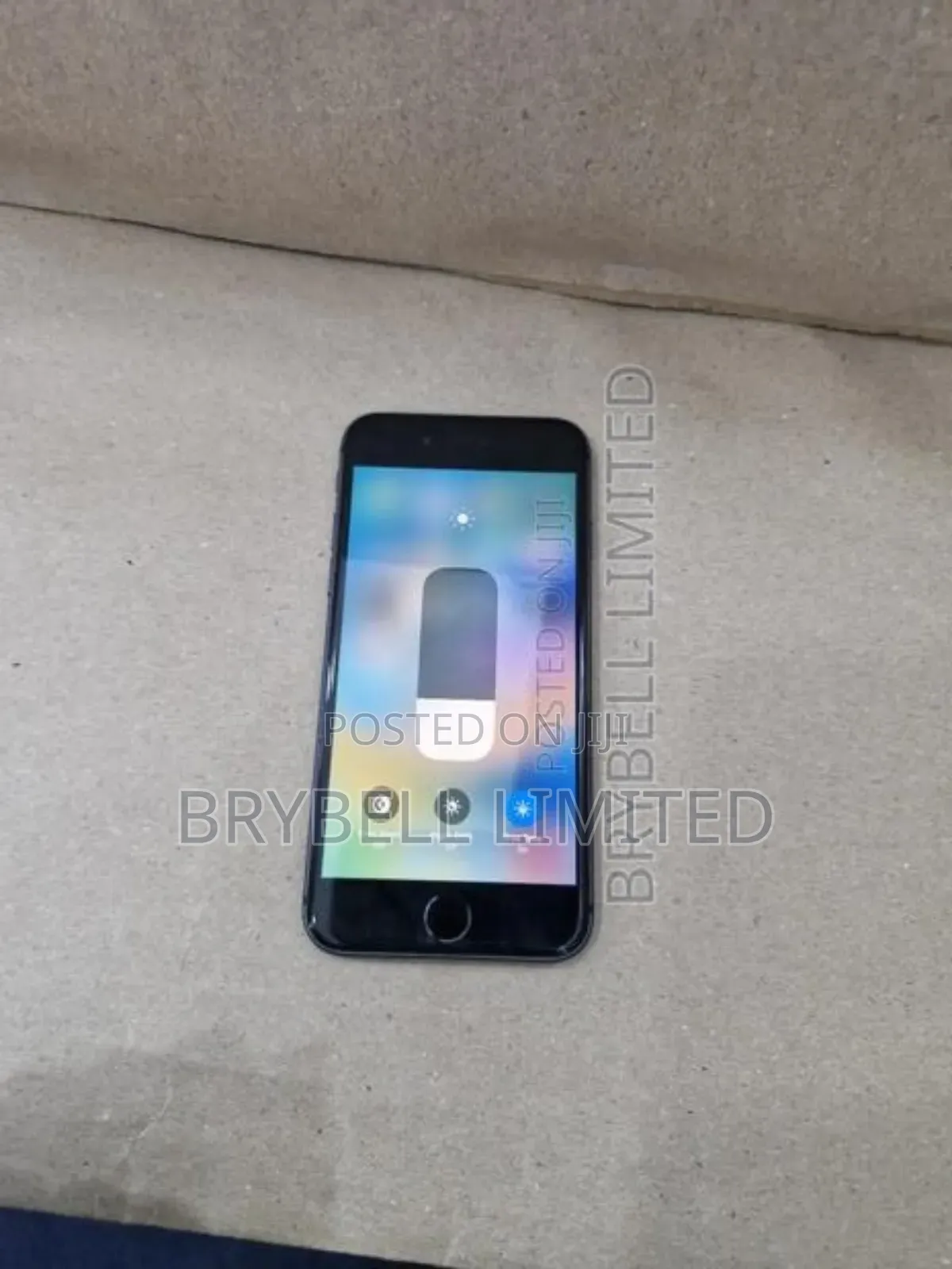 Apple iPhone 8 64 GB Black