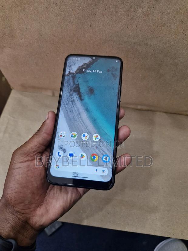 New Nokia C32 128 GB Black - main view