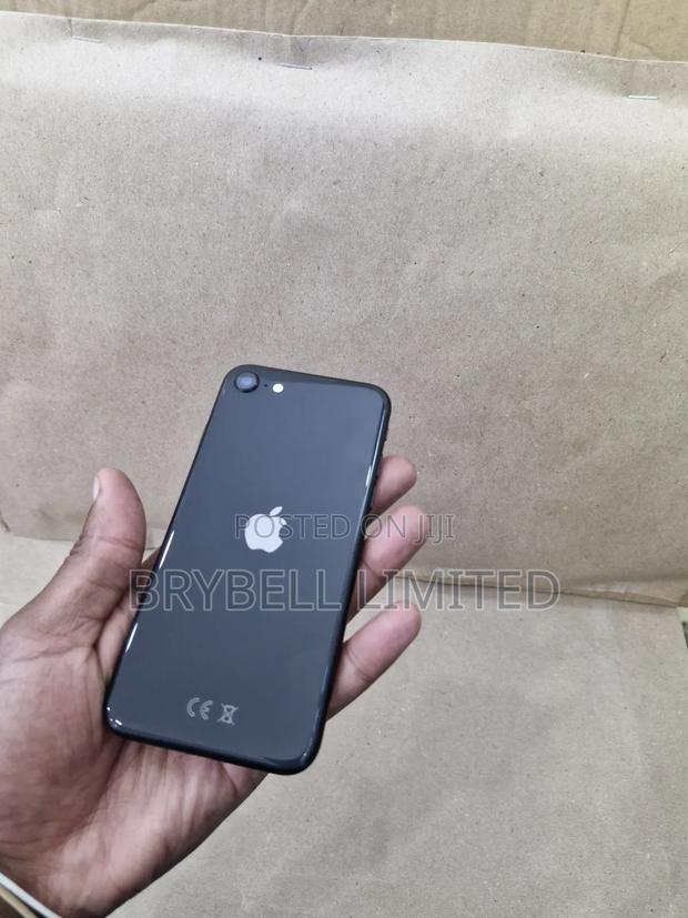 Apple iPhone SE (2020) 64 GB Black - thumbnail 5