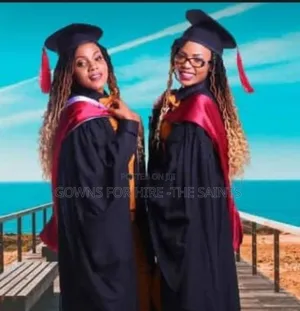 Gowns Hiring in Bulk for Institutions