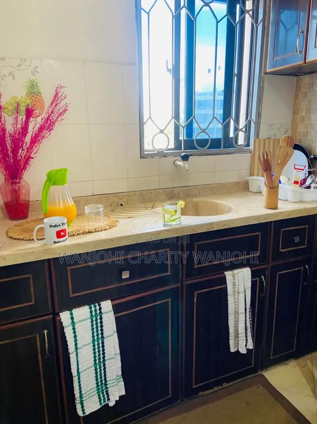 Luxurious Studio Airbnb - thumbnail 6