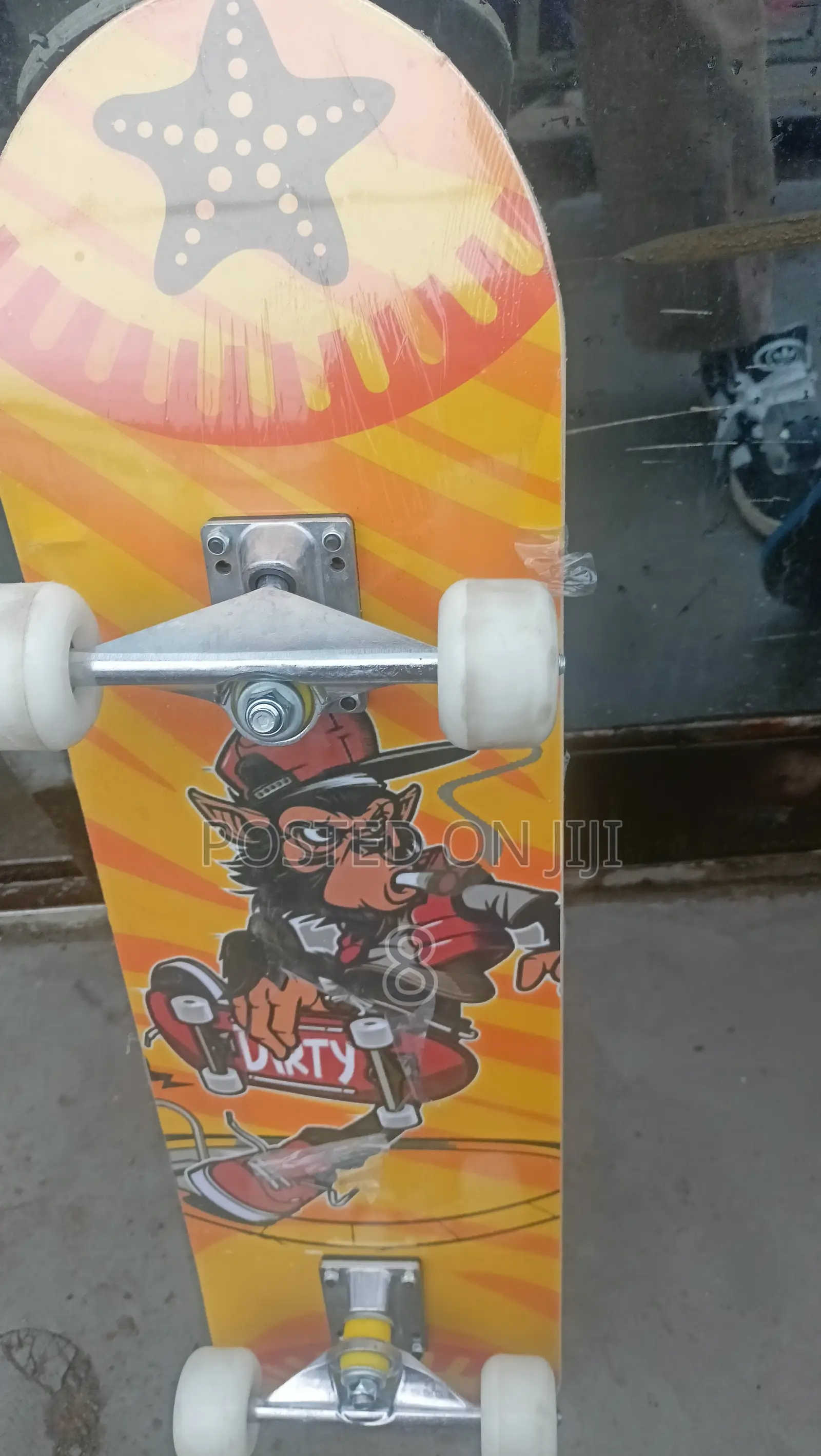 High-Performance Adult Skateboard – Ride Like a Pro