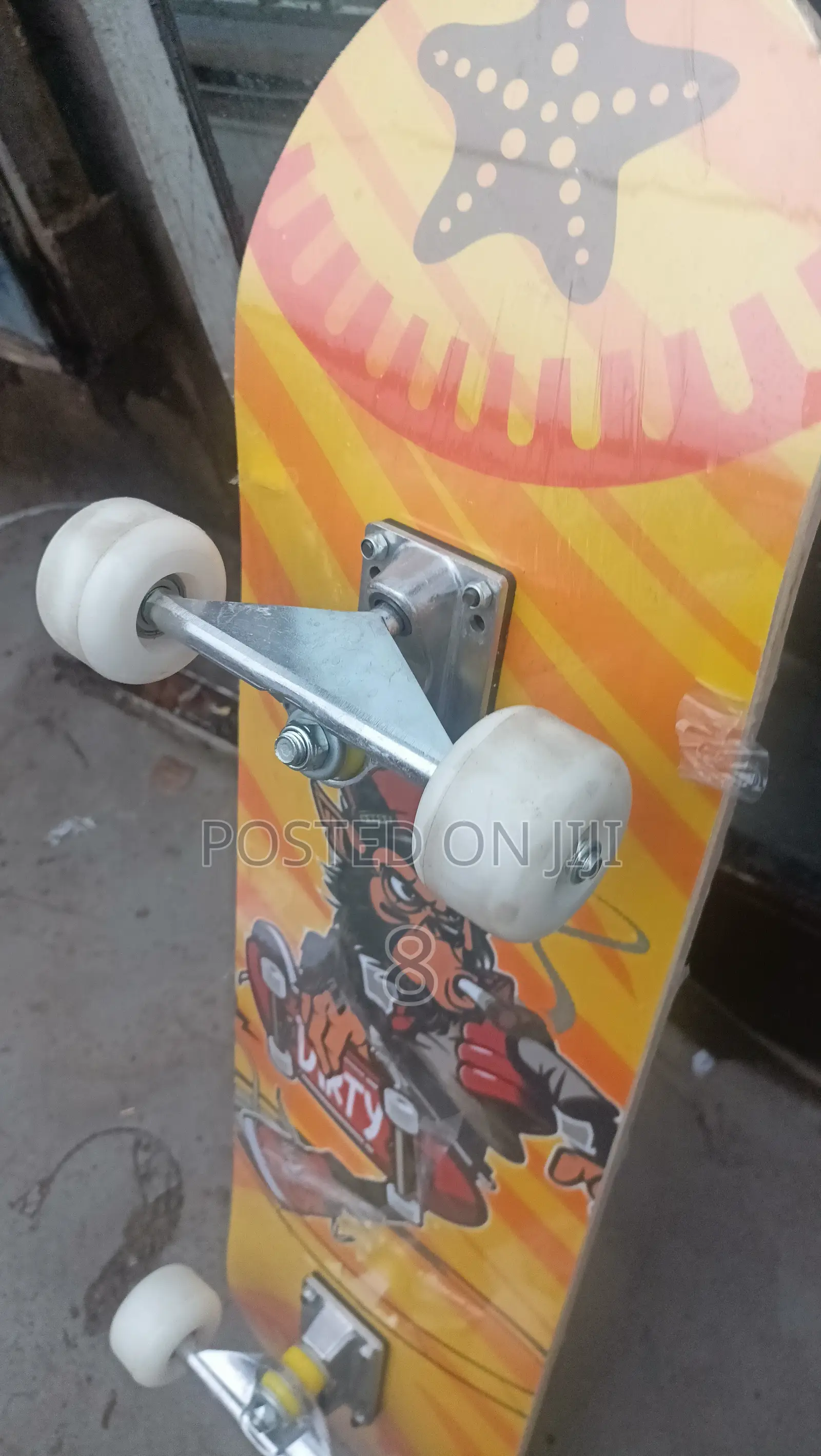 High-Performance Adult Skateboard – Ride Like a Pro