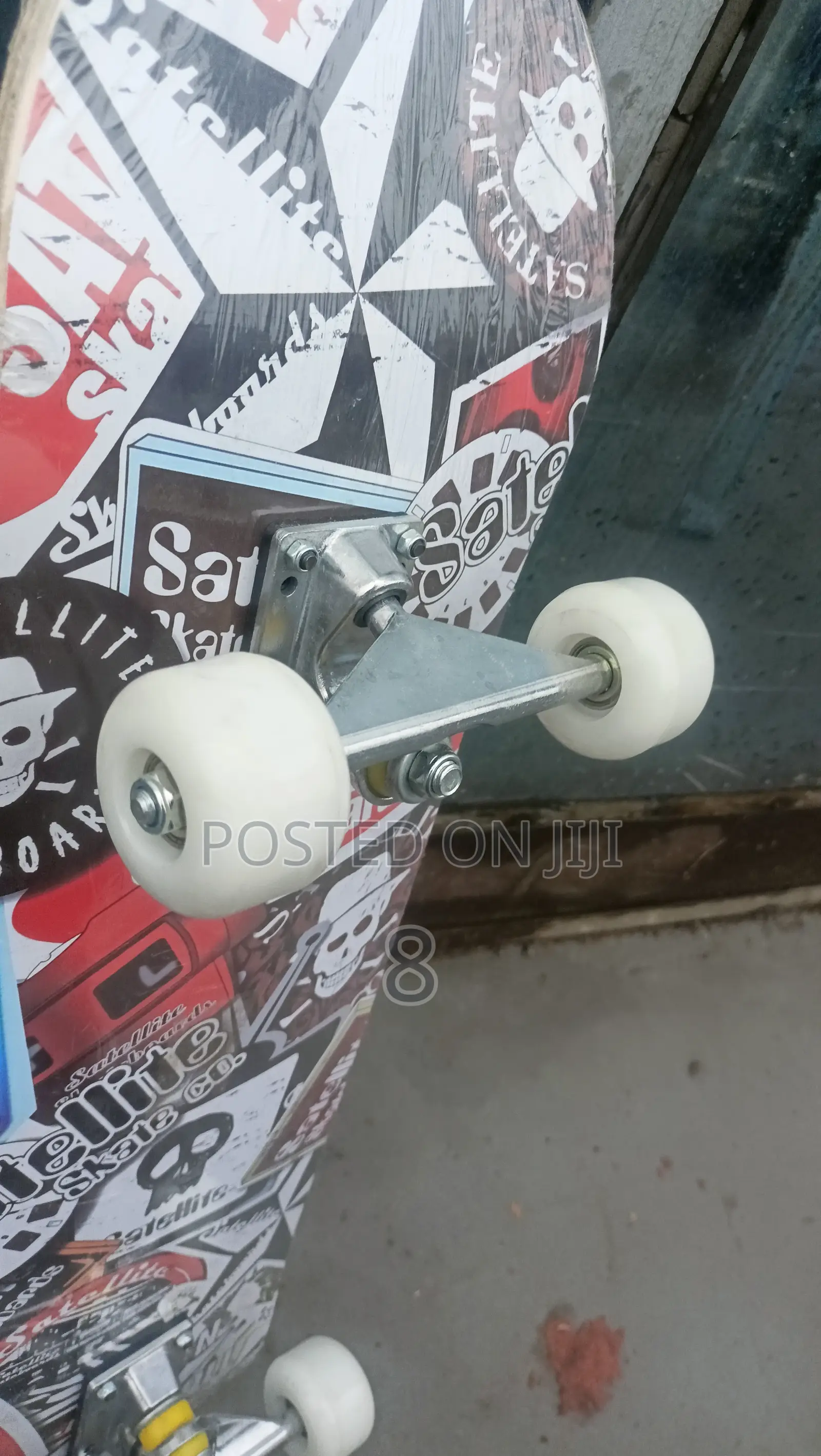 Adult Skateboard – Engineered for Stability and Fun