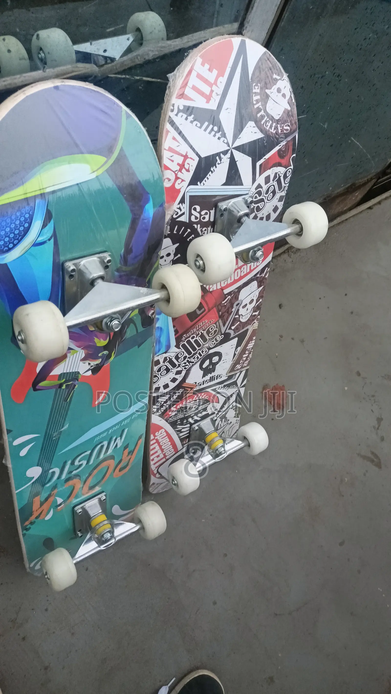 High-Quality Adult Skateboard – Built for Adventure