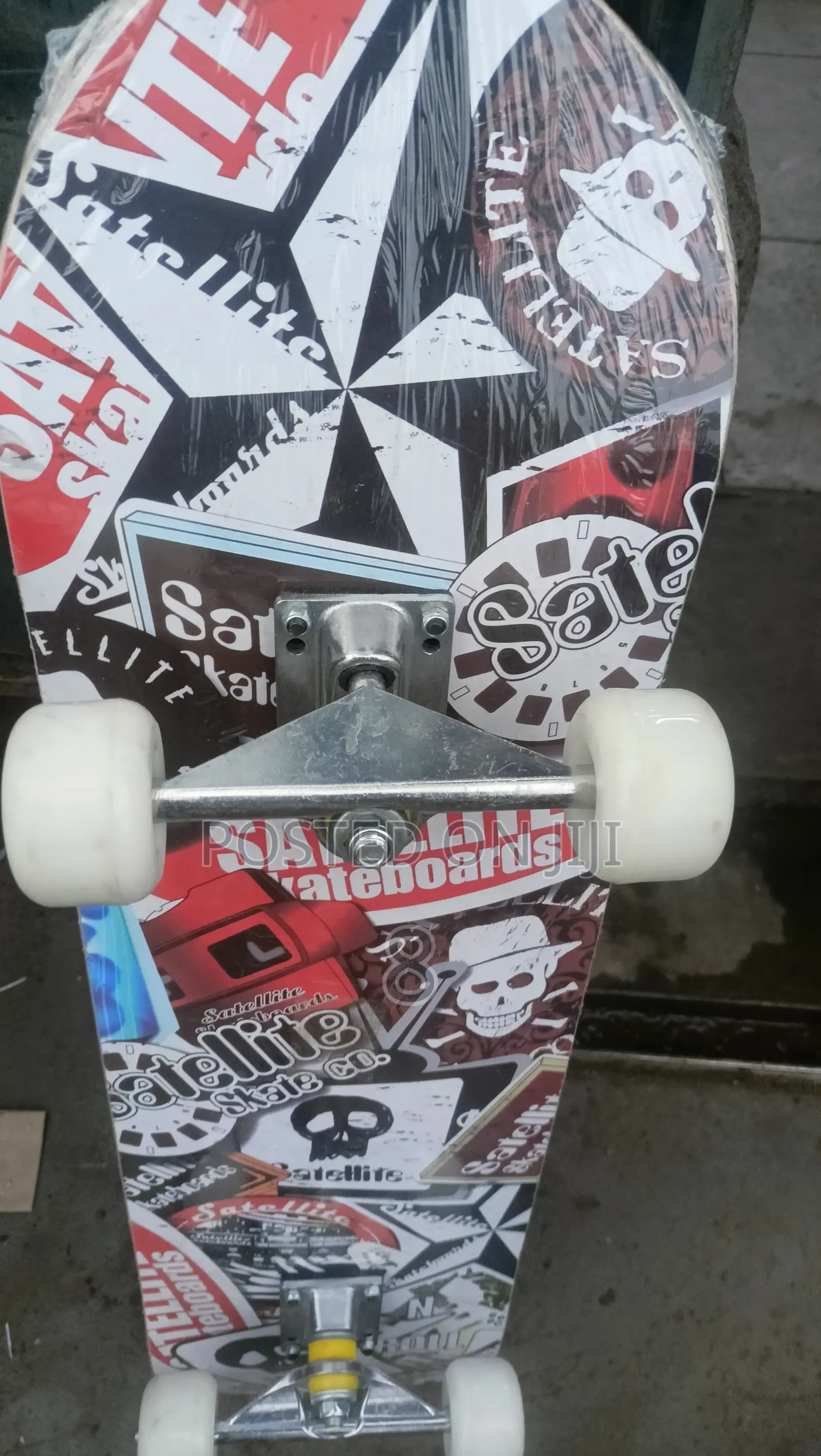 Pro-grade Adult Skateboard – Smooth, Stable, And Reliable