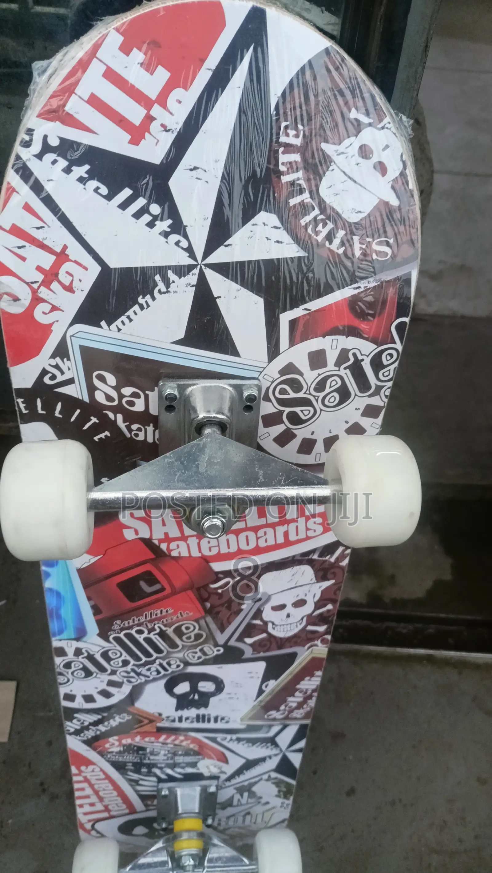 Pro-grade Adult Skateboard – Smooth, Stable, And Reliable