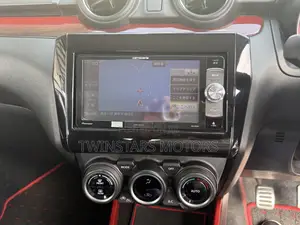 Suzuki Swift 2018 Gray