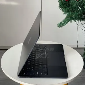 Laptop Apple MacBook Air 2022 M2 8GB Apple M2 SSD 512GB
