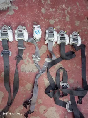 Lexus 450 Seatbelts