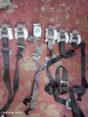 Lexus 450 Seatbelts