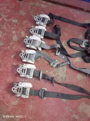 Lexus 450 Seatbelts