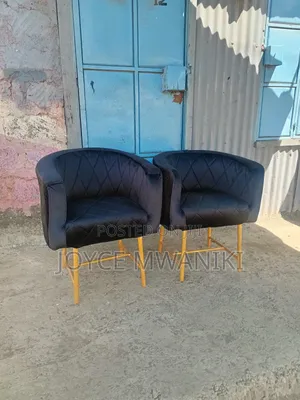 Stylish Seats, Black Velvet and Gold 