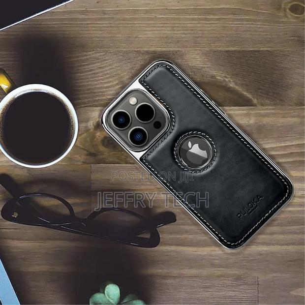 iPhone 15 Pro Max Premium Quality Luxur Leather Case - Black - thumbnail 3