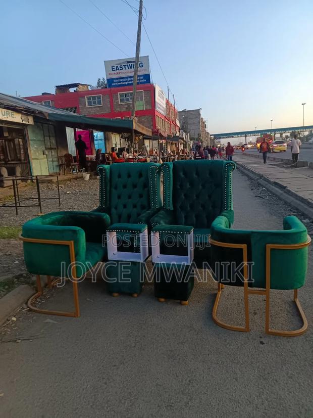 Pedicure Seats and Manicure Seats, Emarld Green - main view