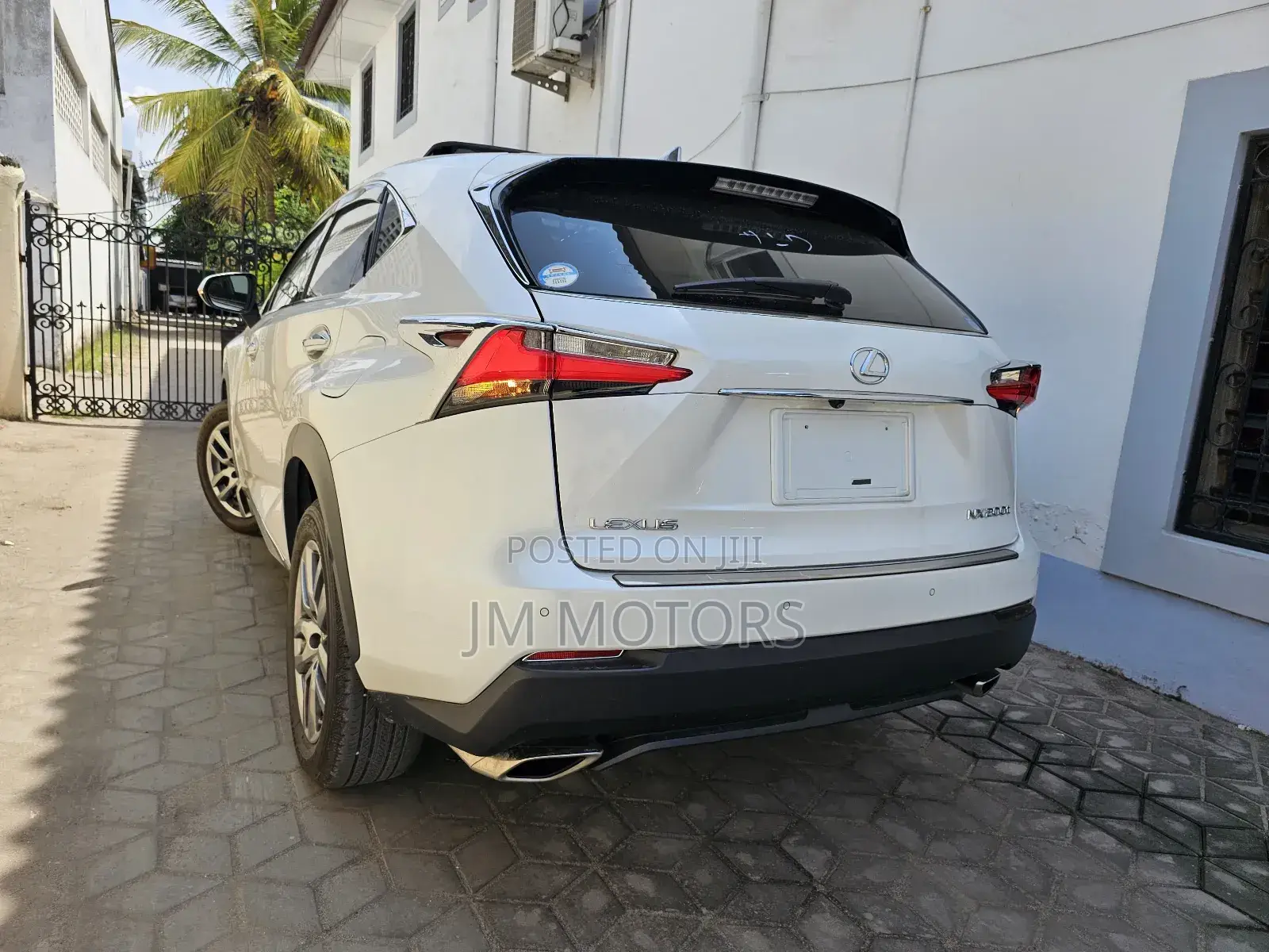 Lexus NX 2018 Off white