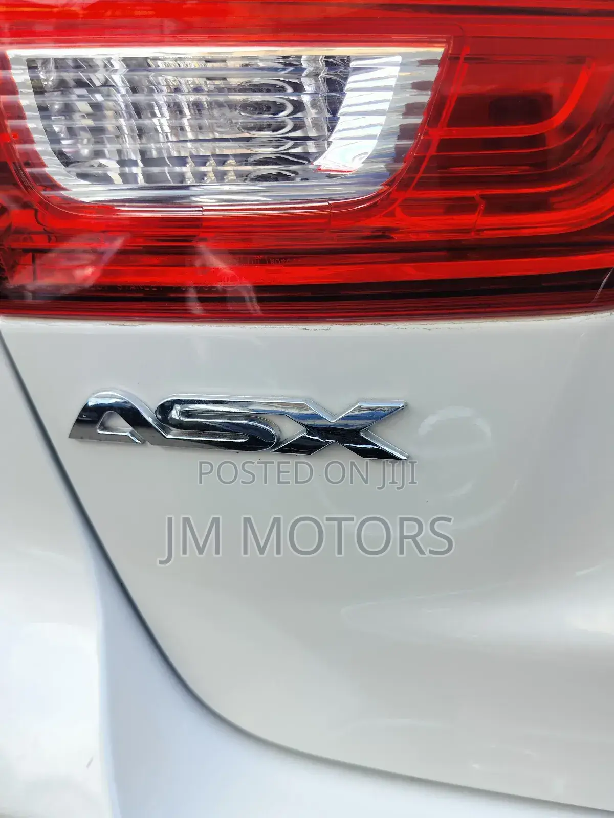Mitsubishi Outlander 2018 White
