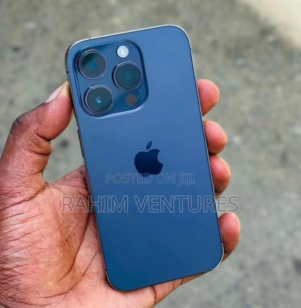 Apple iPhone 12 Pro 256 GB Blue - main view