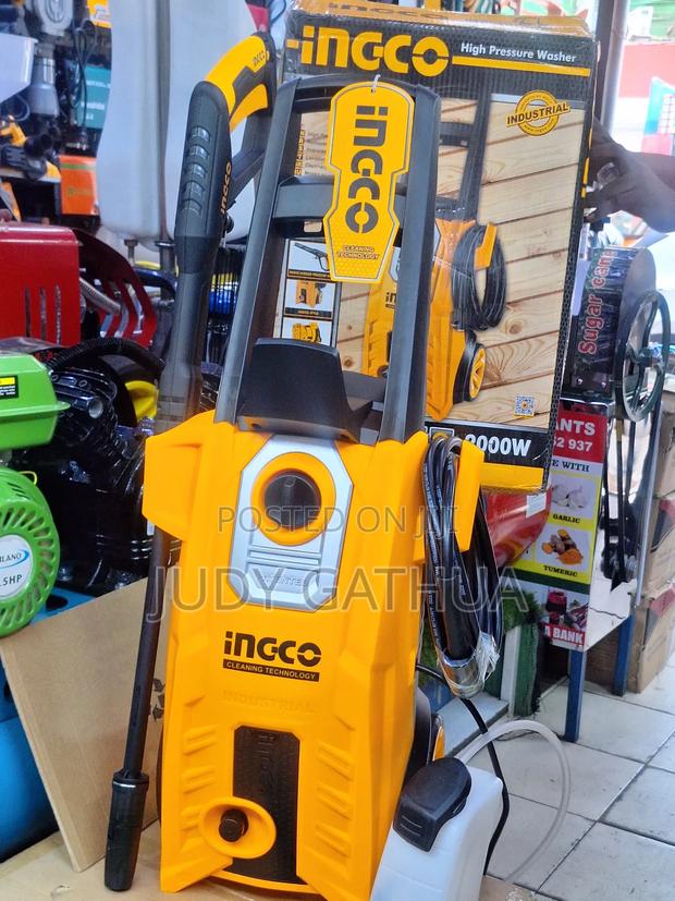 Pressure Washer 2000 Watts
